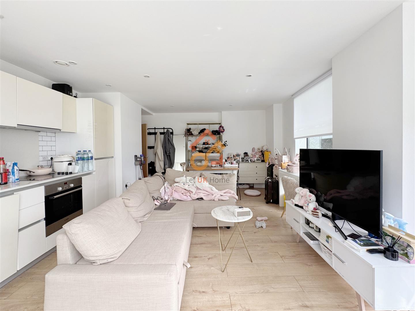 Flat Woodberry Grove in Greater London