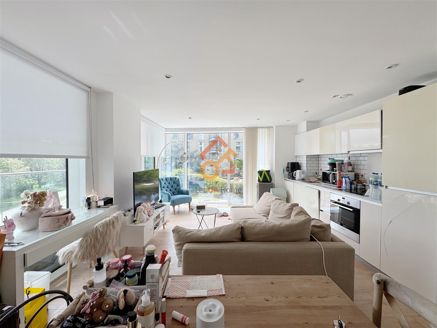 Flat Woodberry Grove in Greater London