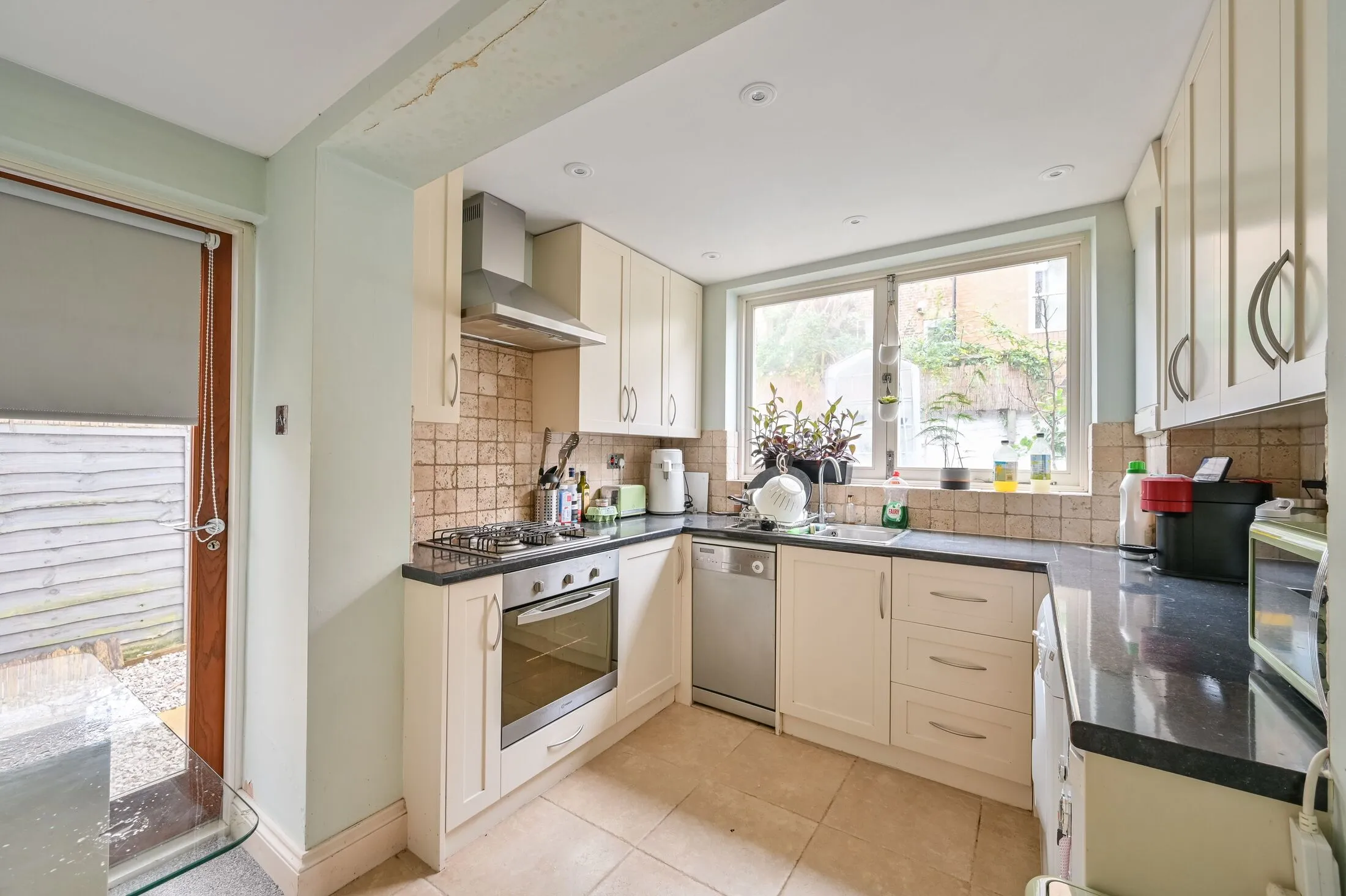 Flat Armadale Road in Greater London