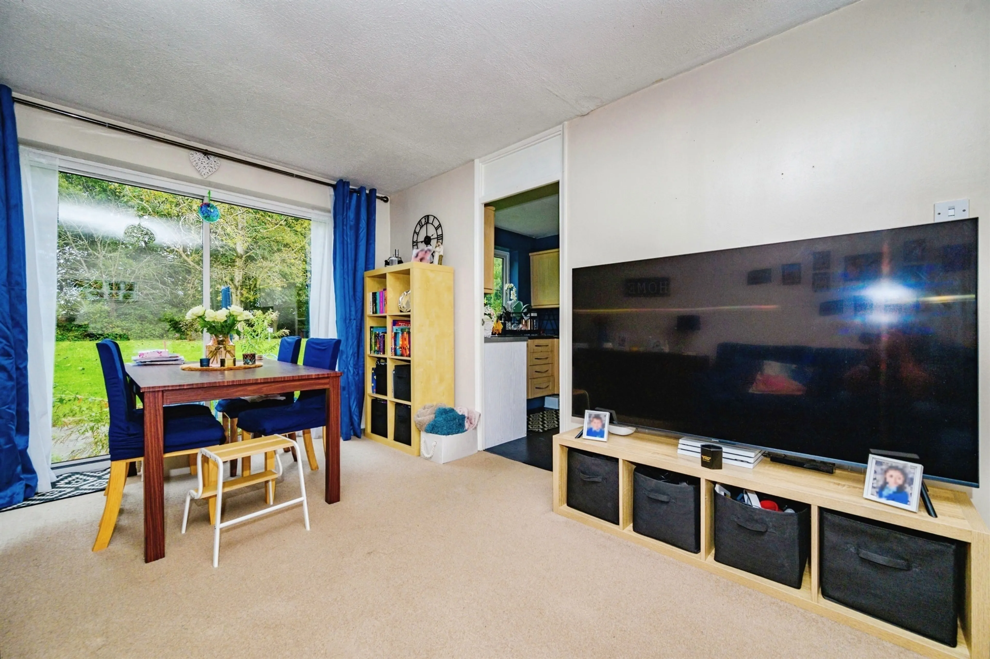 Flat Nightingale Walk in Dacorum
