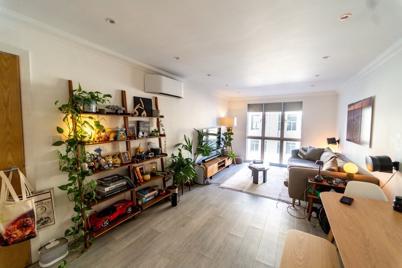 Flat Folgate Street in Greater London