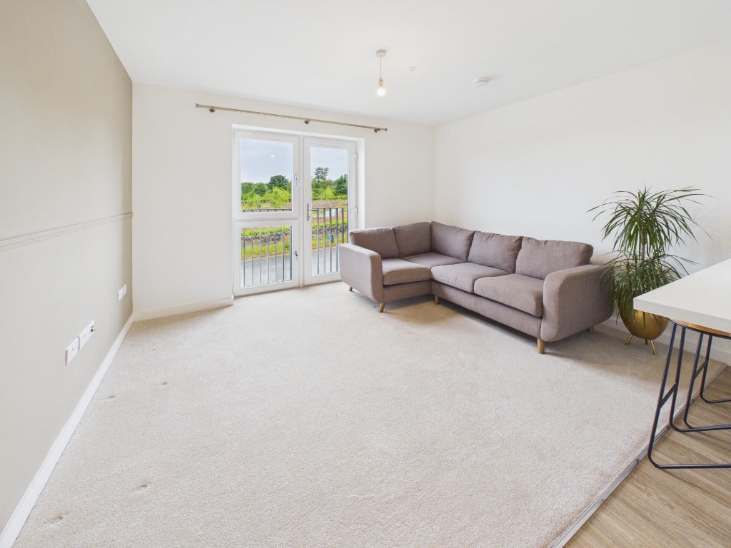 Flat Craigs Road in City of Edinburgh