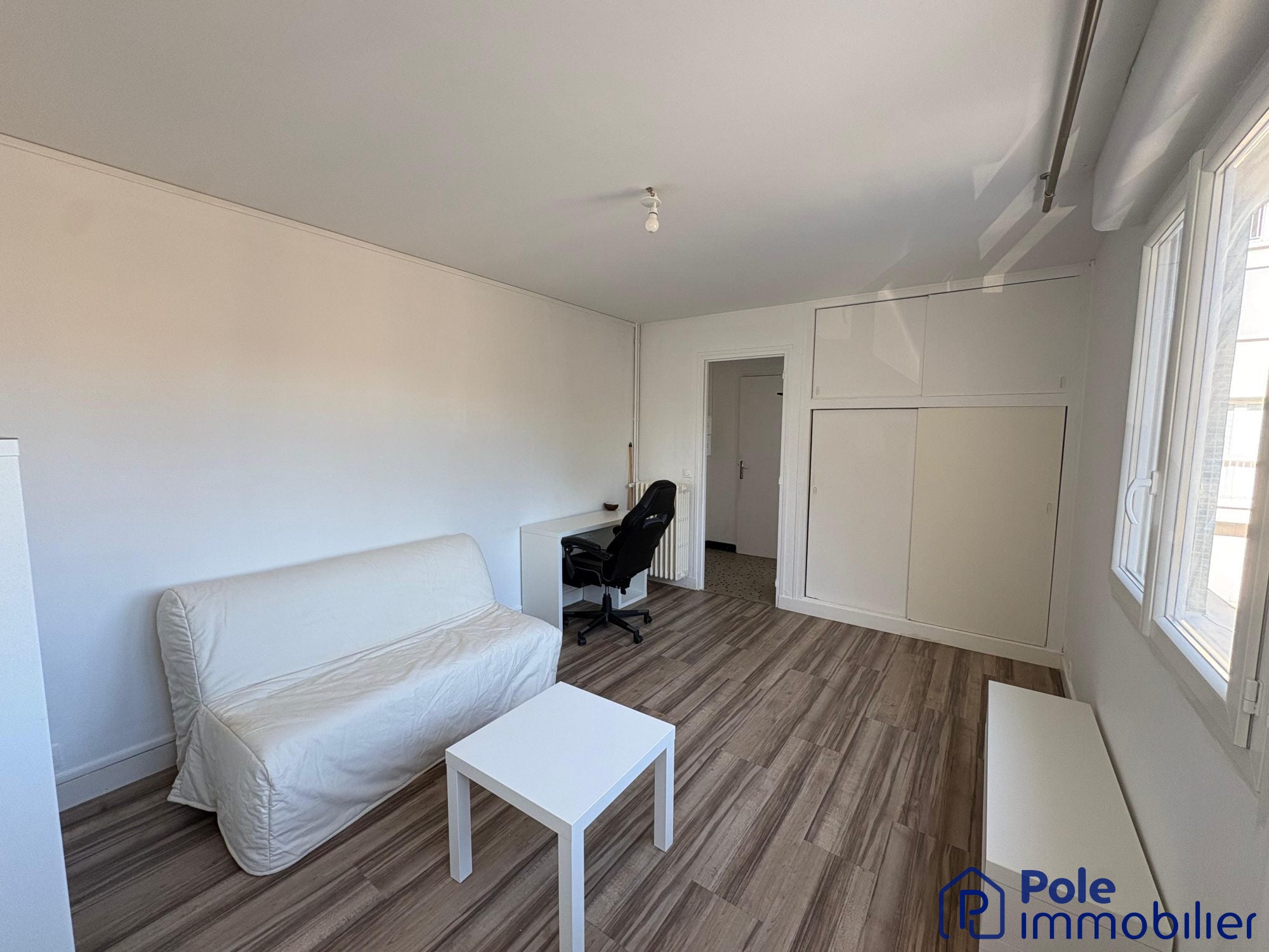 Appartement Quai Hippolyte Lefevre à Hérouville-Saint-Clair