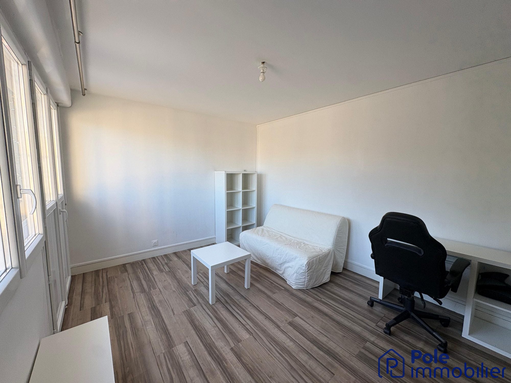 Appartement Quai Hippolyte Lefevre à Hérouville-Saint-Clair