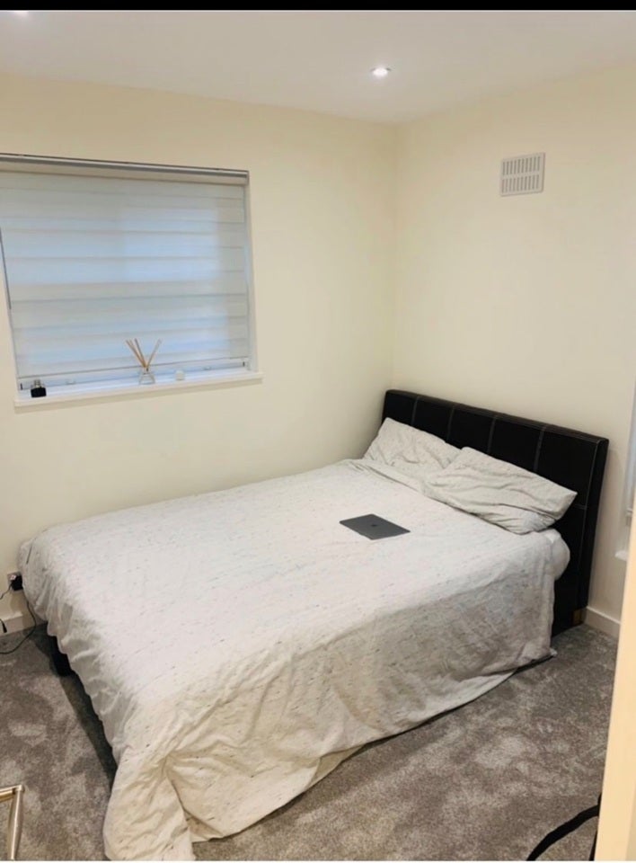 Flat Dalebury Road in Greater London