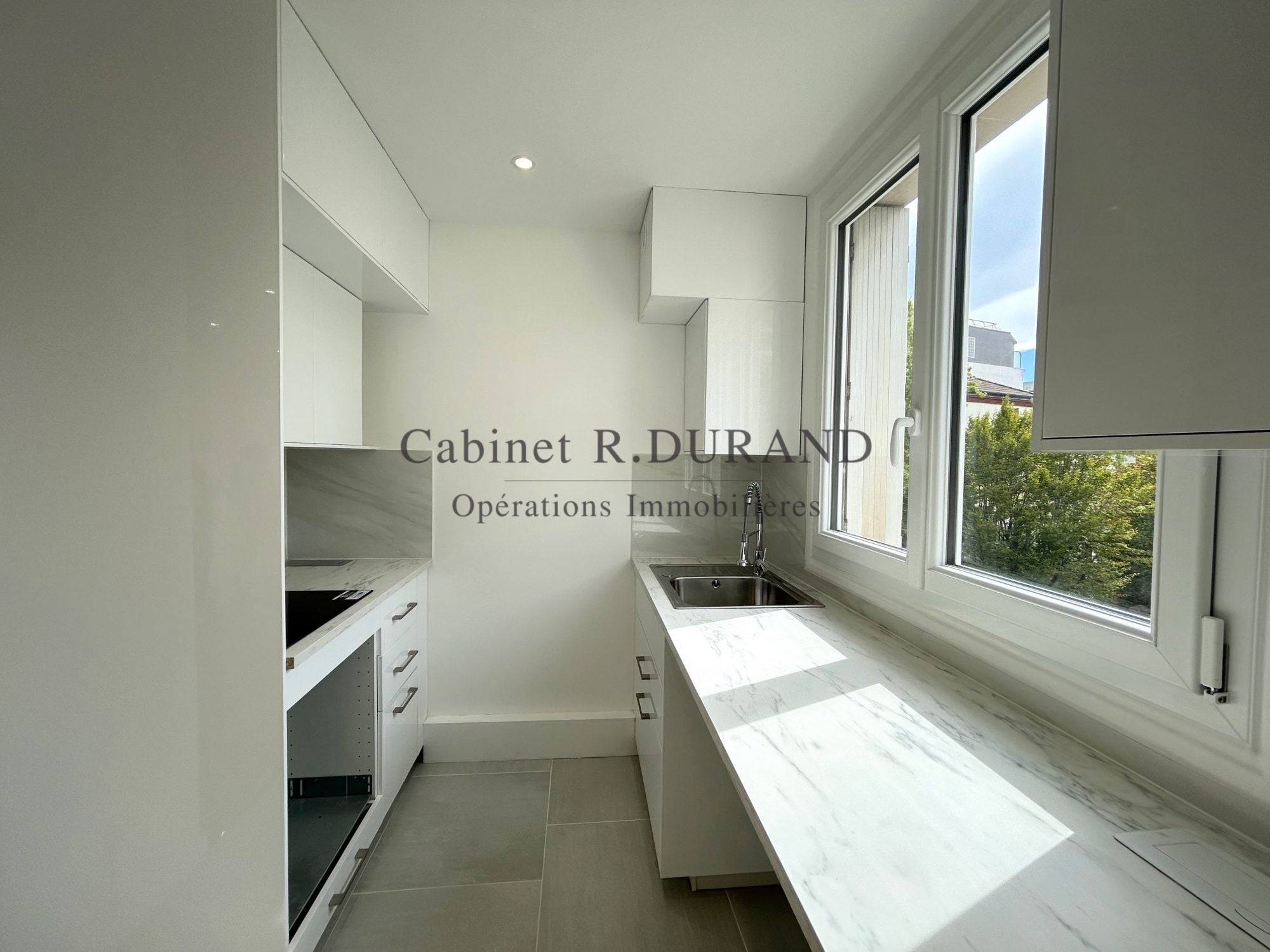 Flat Avenue Faidherbe in Asnières-sur-Seine