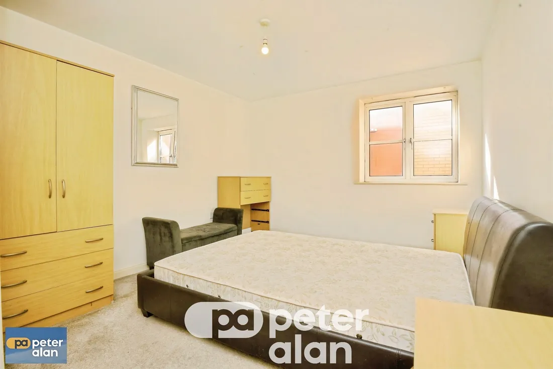 Flat Silurian Place in Cardiff