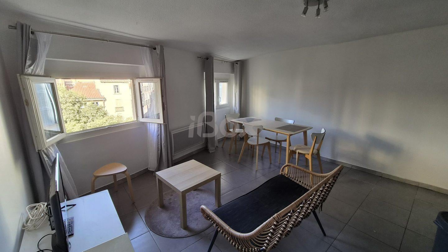 Appartement Rue Félix Pyat à Toulon