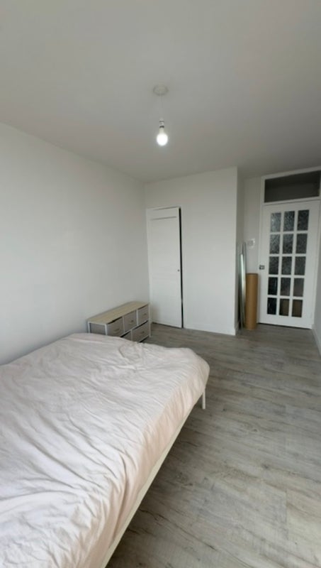 Room Portway Gardens in Greater London