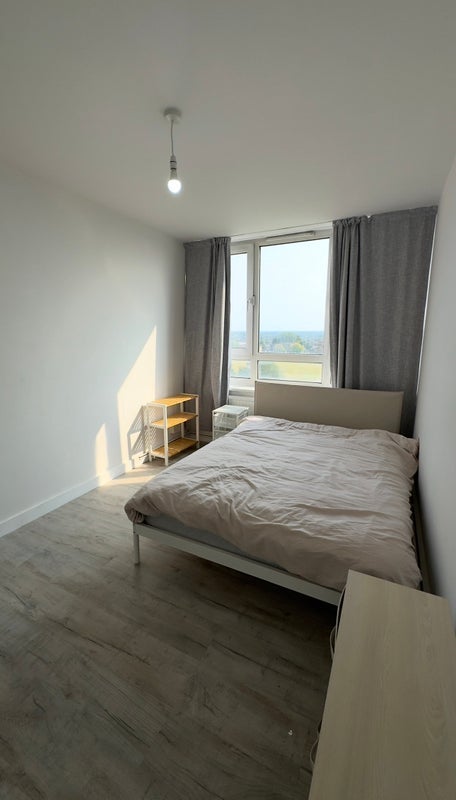 Room Portway Gardens in Greater London