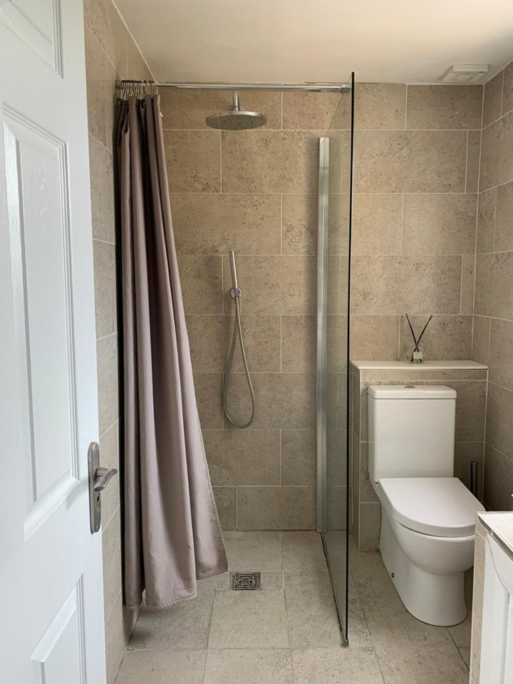 Room Greenfield Road in Greater London