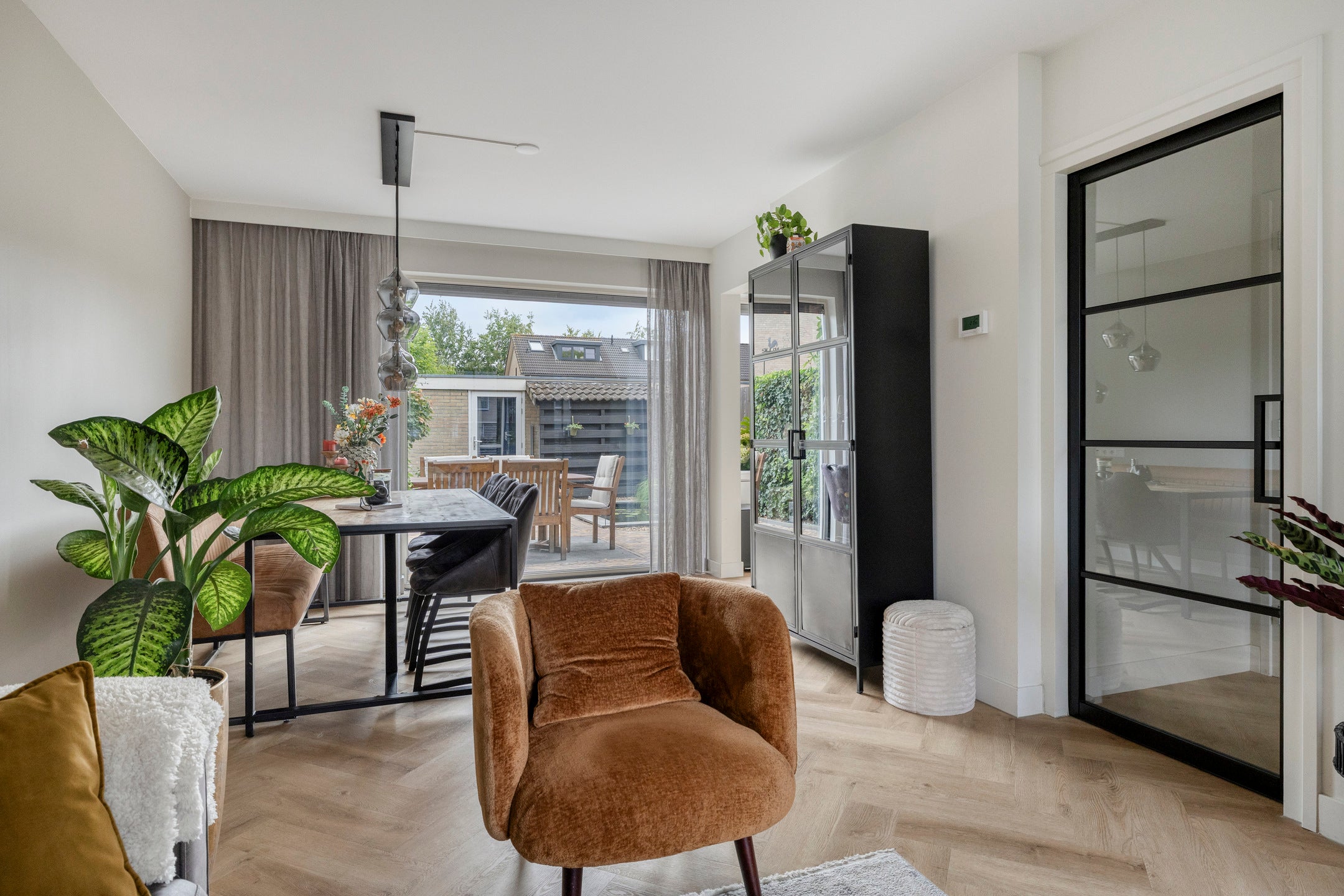 Tussenwoning te koop: Concordialaan 258, Etten-Leur