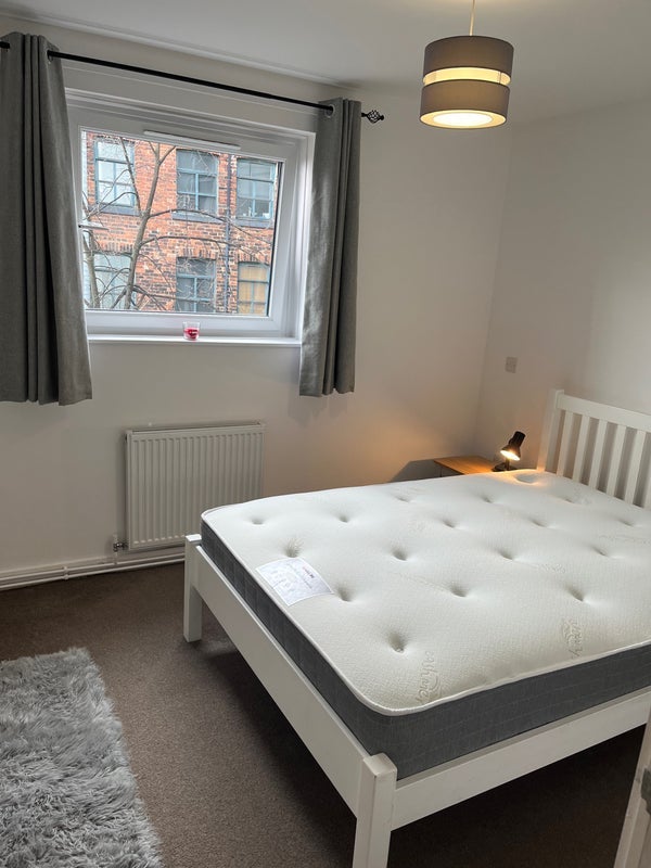 Room Cross York Street in Leeds