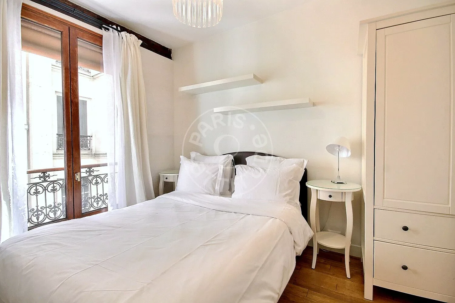Flat Rue d'Arras in Paris