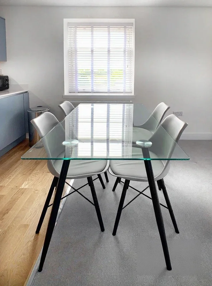 Flat Eton Court in Eton