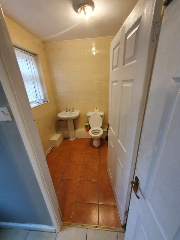 Room Cook Street in Whiston