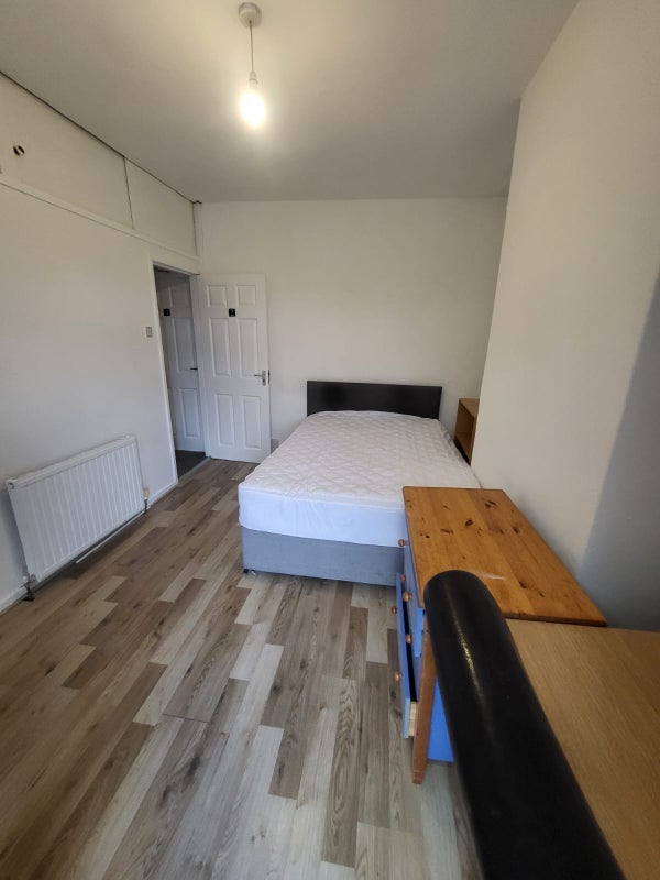 Room Cook Street in Whiston