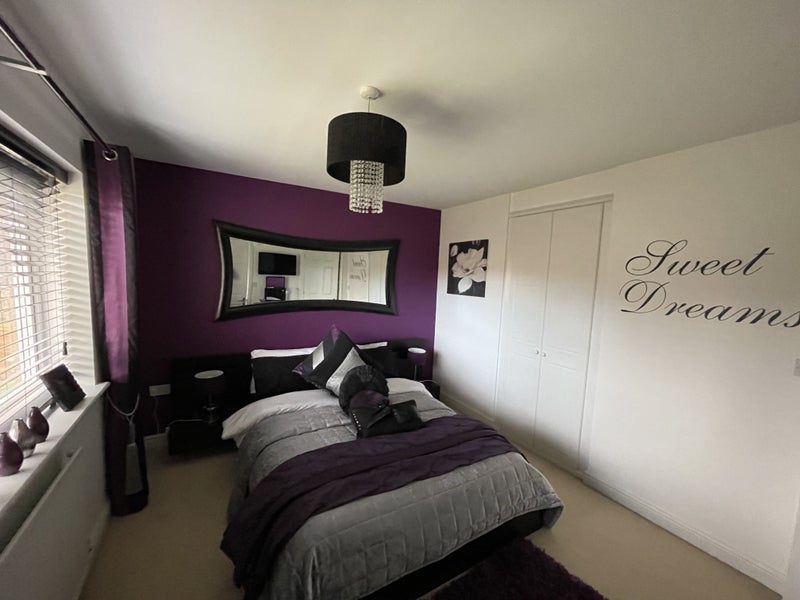 Room Defford Close in Redditch