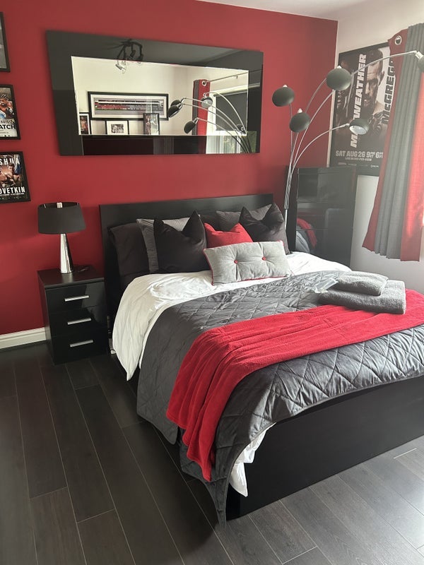 Room Defford Close in Redditch