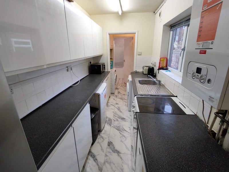Room Osmaston Street in Nottingham