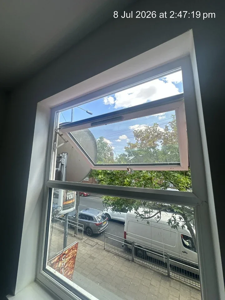 Flat Wood Lane in Greater London