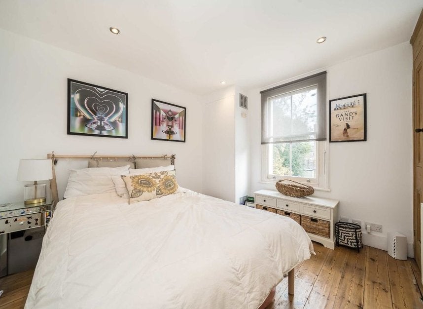 House Sugden Road in Greater London