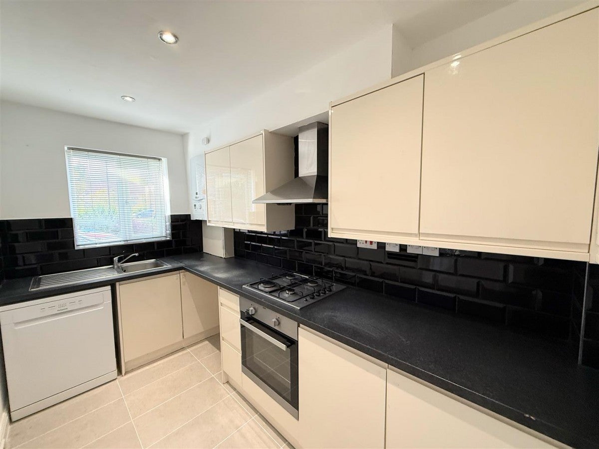 House Grenville Place in Greater London