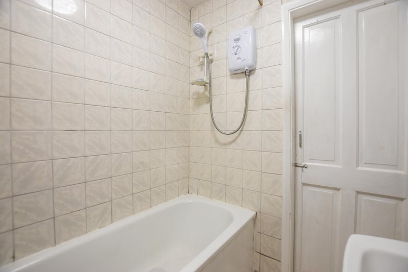 Room Wilford Crescent East in Nottingham