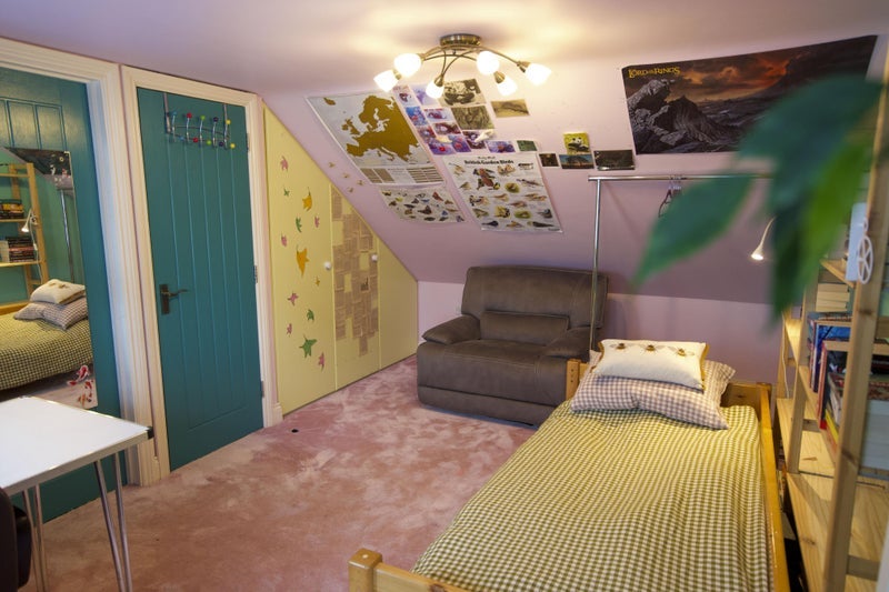 Room Pine Tree Avenue in Coventry