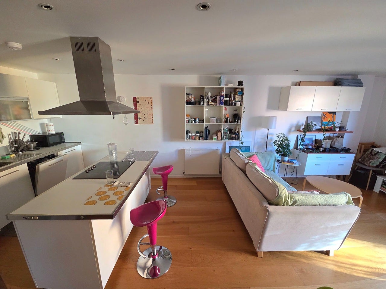 Flat Ecclesbourne Road in Greater London