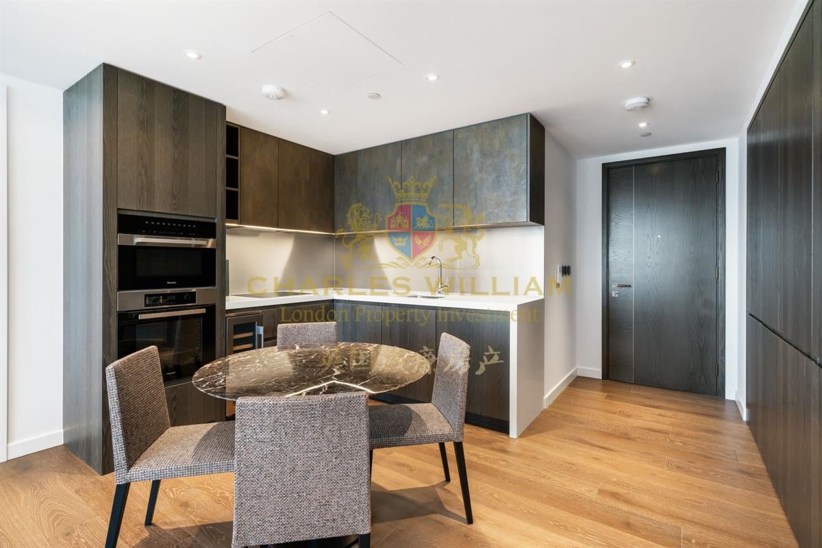 Flat Carnation Way in Greater London