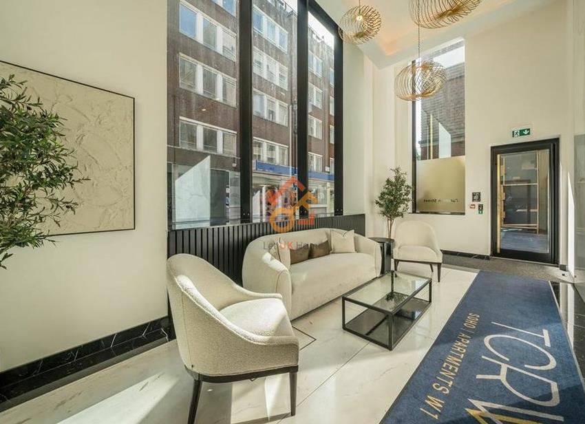 Flat Fareham Street in City of Westminster