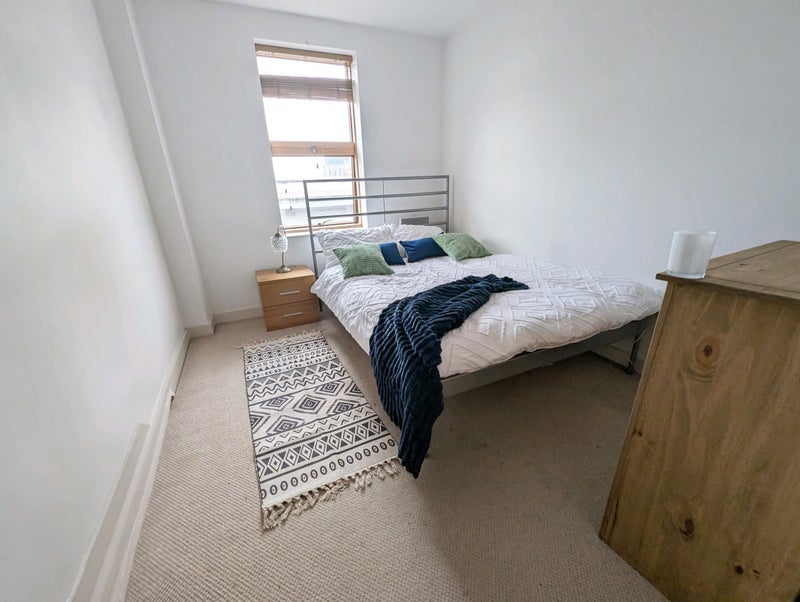 Room Red Bank in Manchester