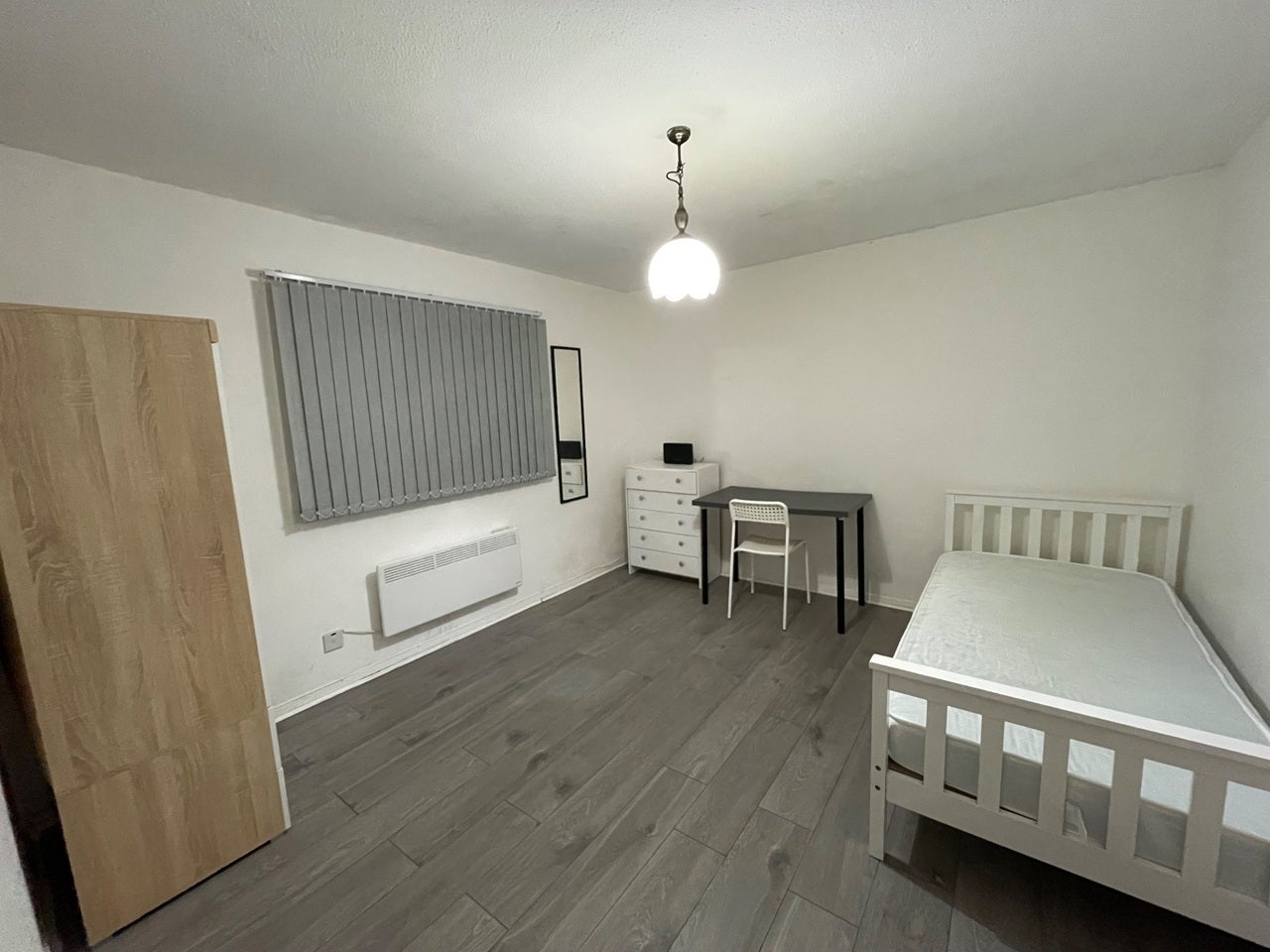 Room Cranston Close in Greater London