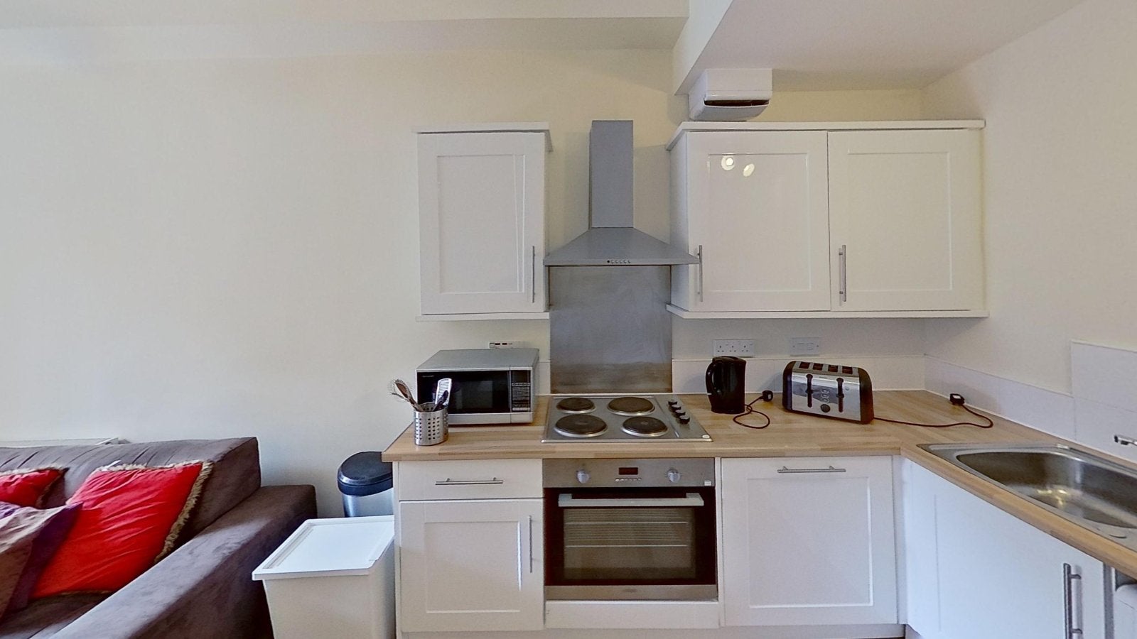 Flat Buccleuch Street in City of Edinburgh