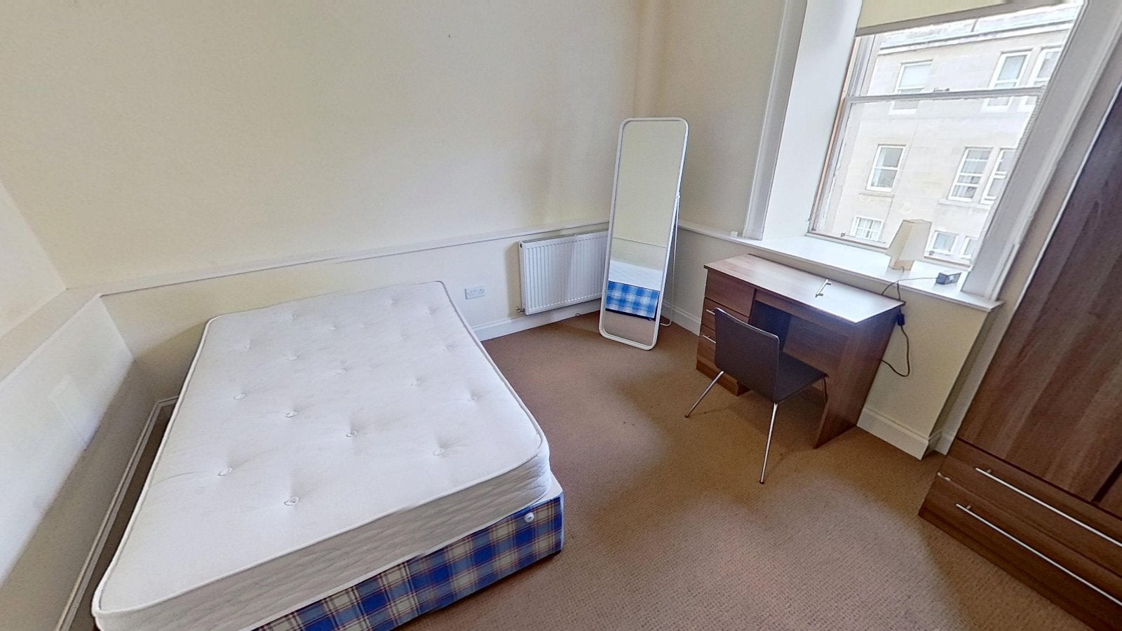 Flat Buccleuch Street in City of Edinburgh