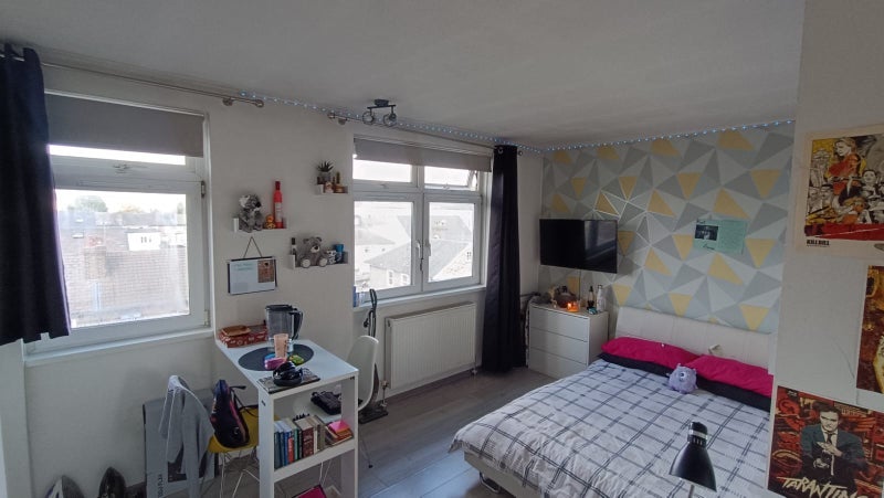 Room Glengarnock Avenue in Greater London