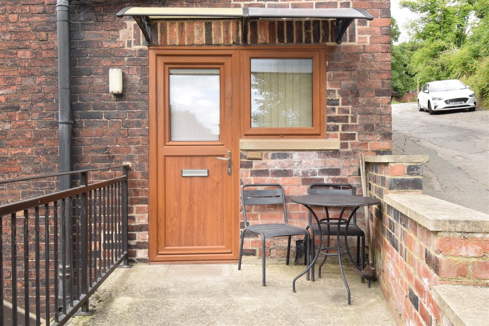 Flat Addingford Lane in Wakefield