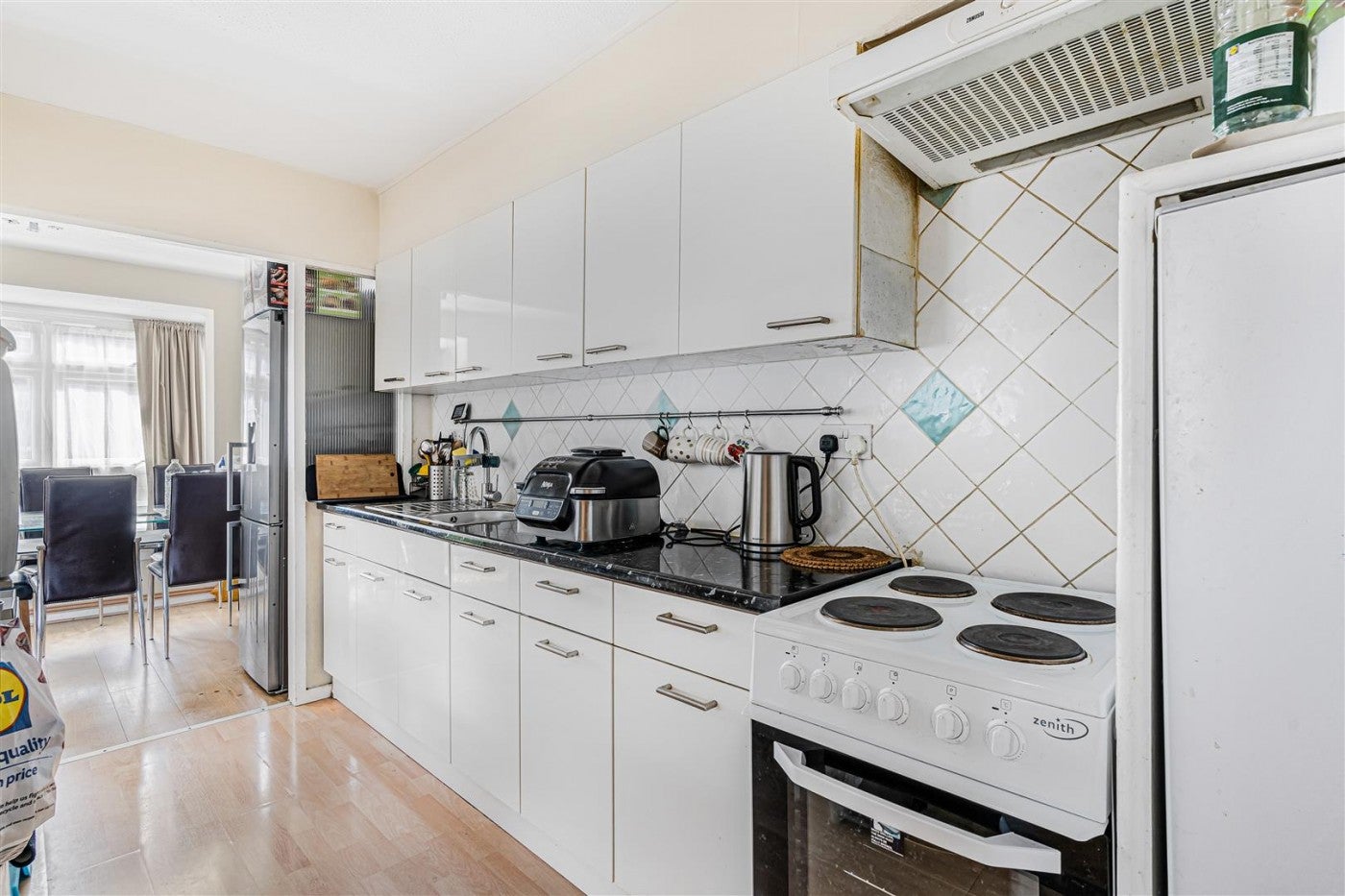 Flat Maresfield in Greater London