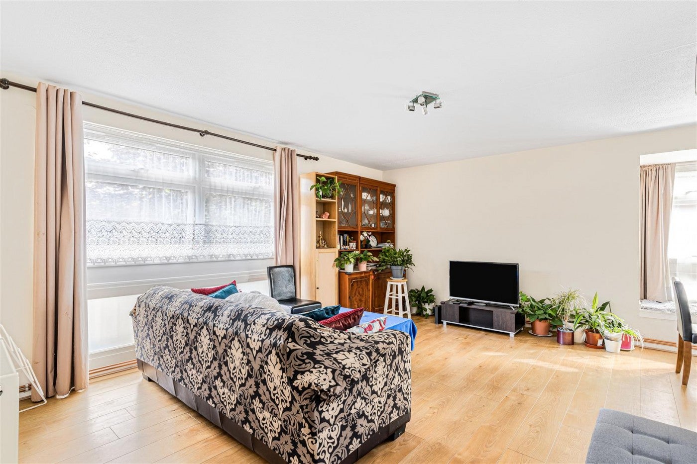 Flat Maresfield in Greater London
