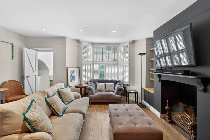 Flat Westbourne Road in Greater London