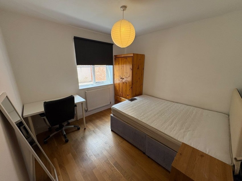 Room St Edward's Road in Portsmouth