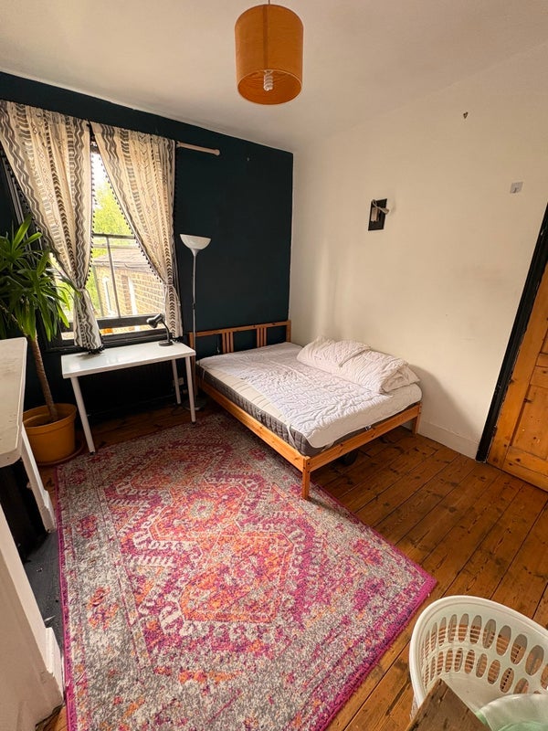 Room Danby Street in Greater London