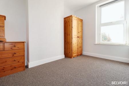 Room Cosslett Place in Cardiff