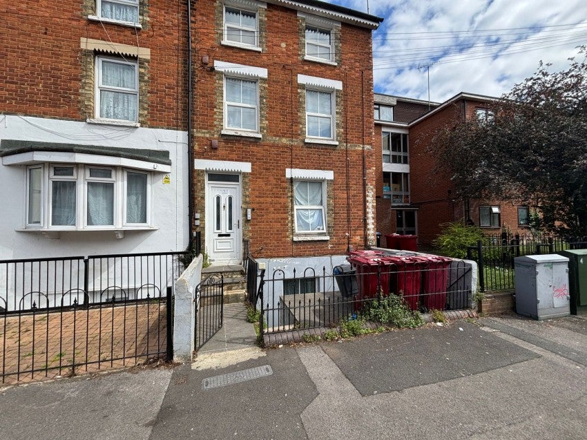 Flat George Street in Reading