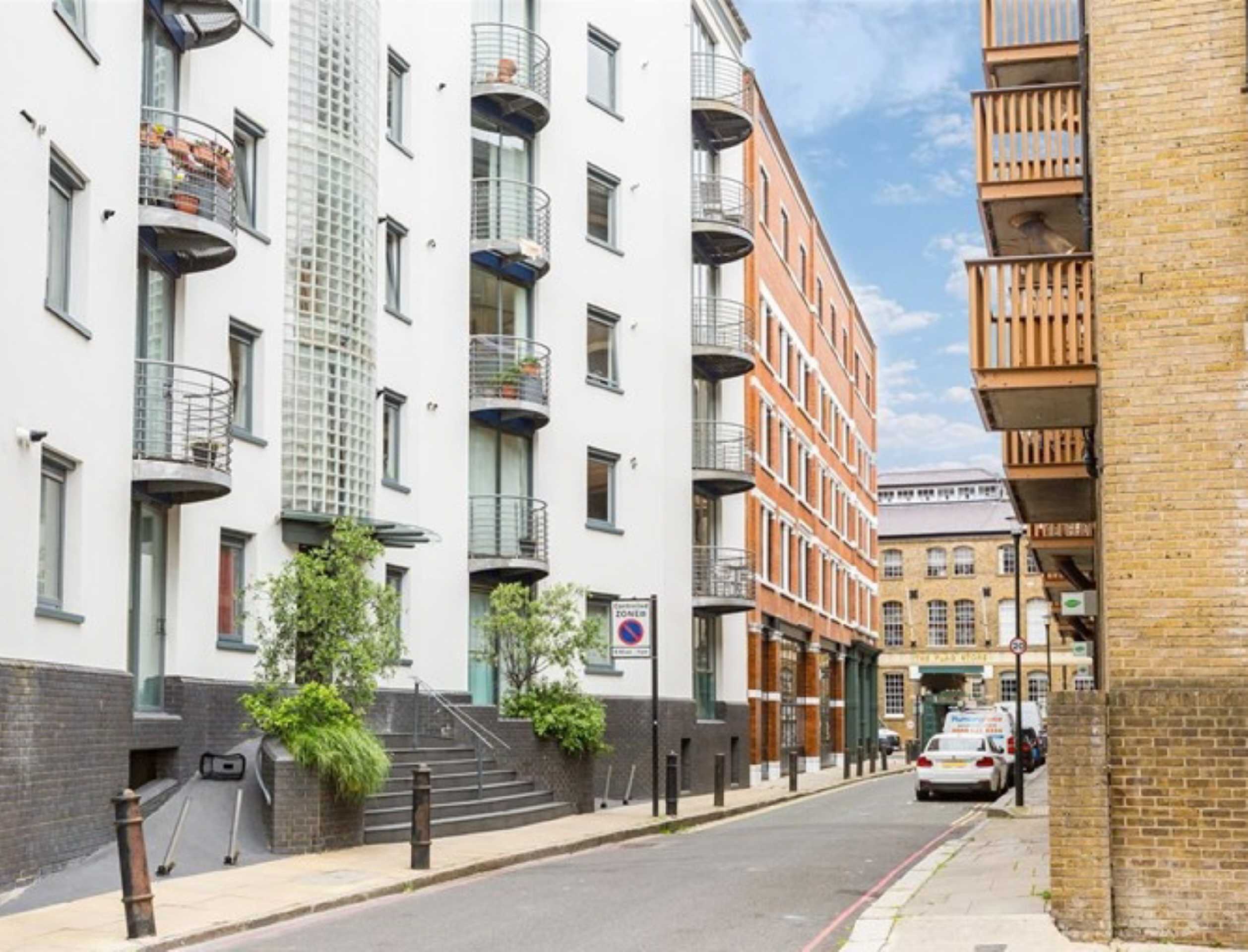 Flat Three Oak Lane in Greater London