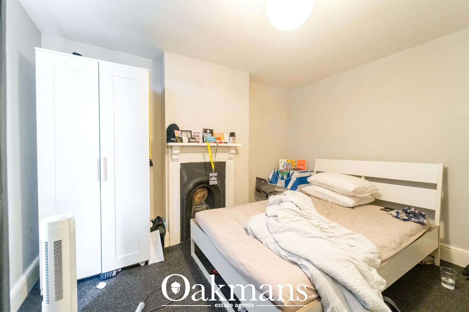 Room Alcester Road in Birmingham