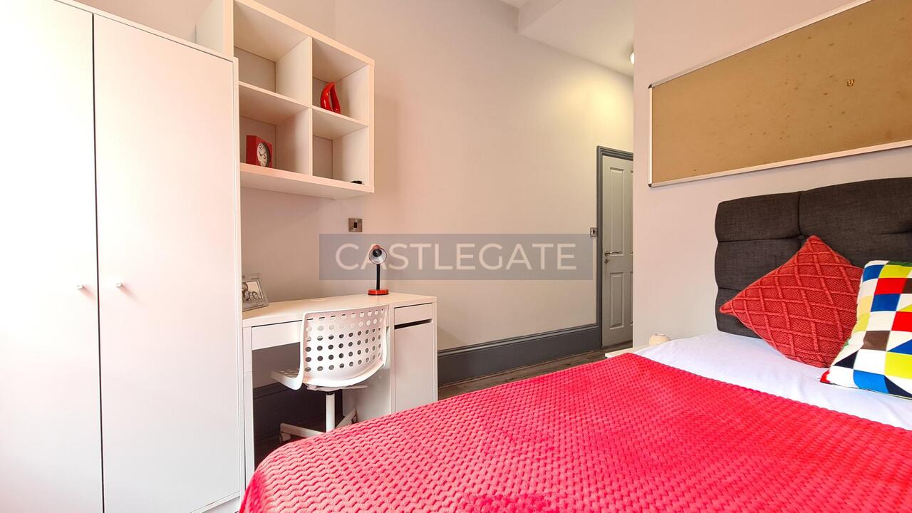 Room St George's Square in Kirklees