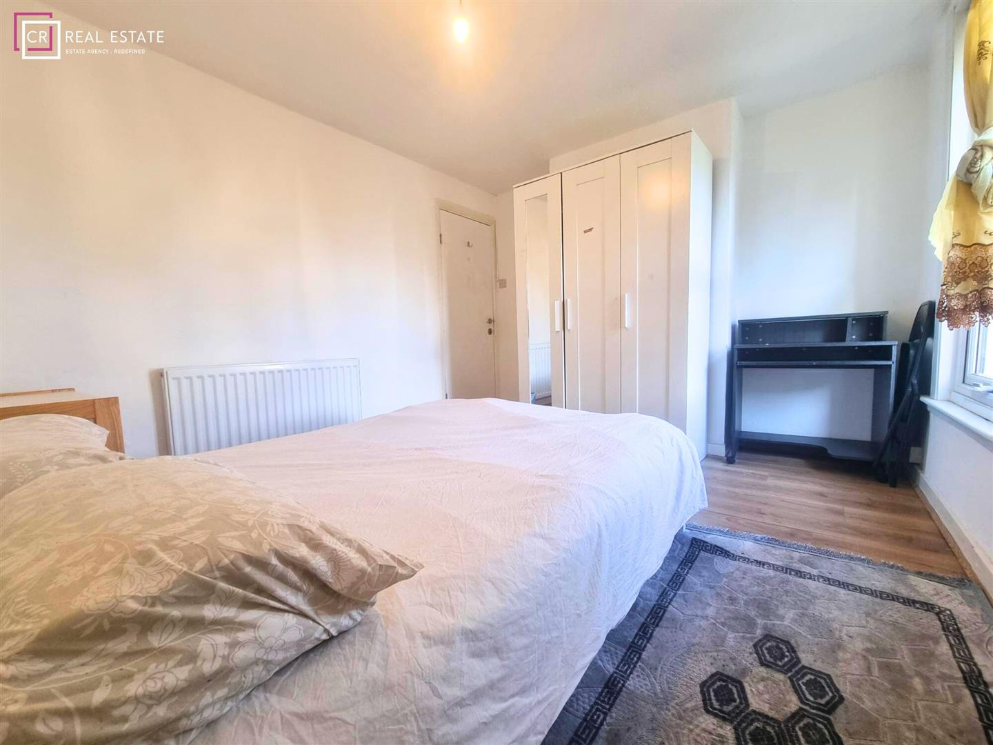 Flat Theodore Place in Gillingham