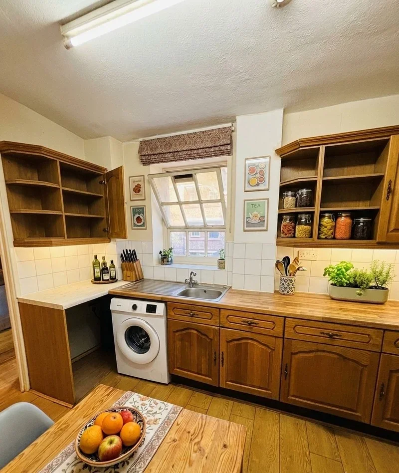 Room Penfold Street in City of Westminster